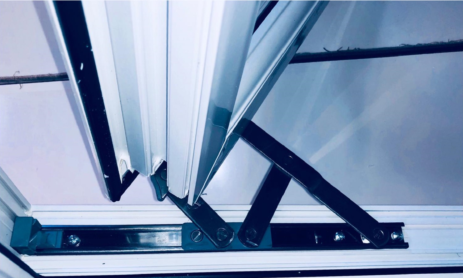 window hinges